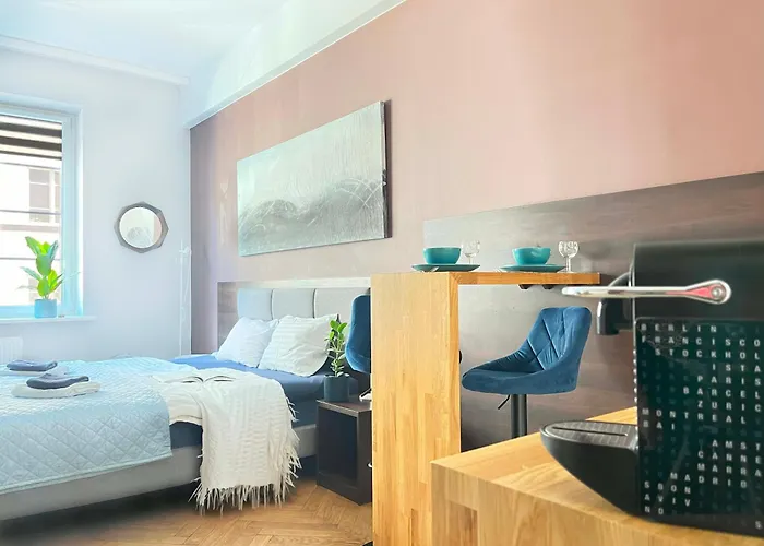 Well-Connected Apartment In Old Town Cracow